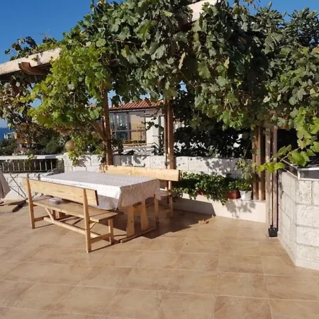 Sea View Apartment Nesebar